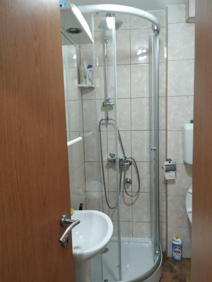 Apartment Dora Podgoriçe Dış mekan fotoğraf
