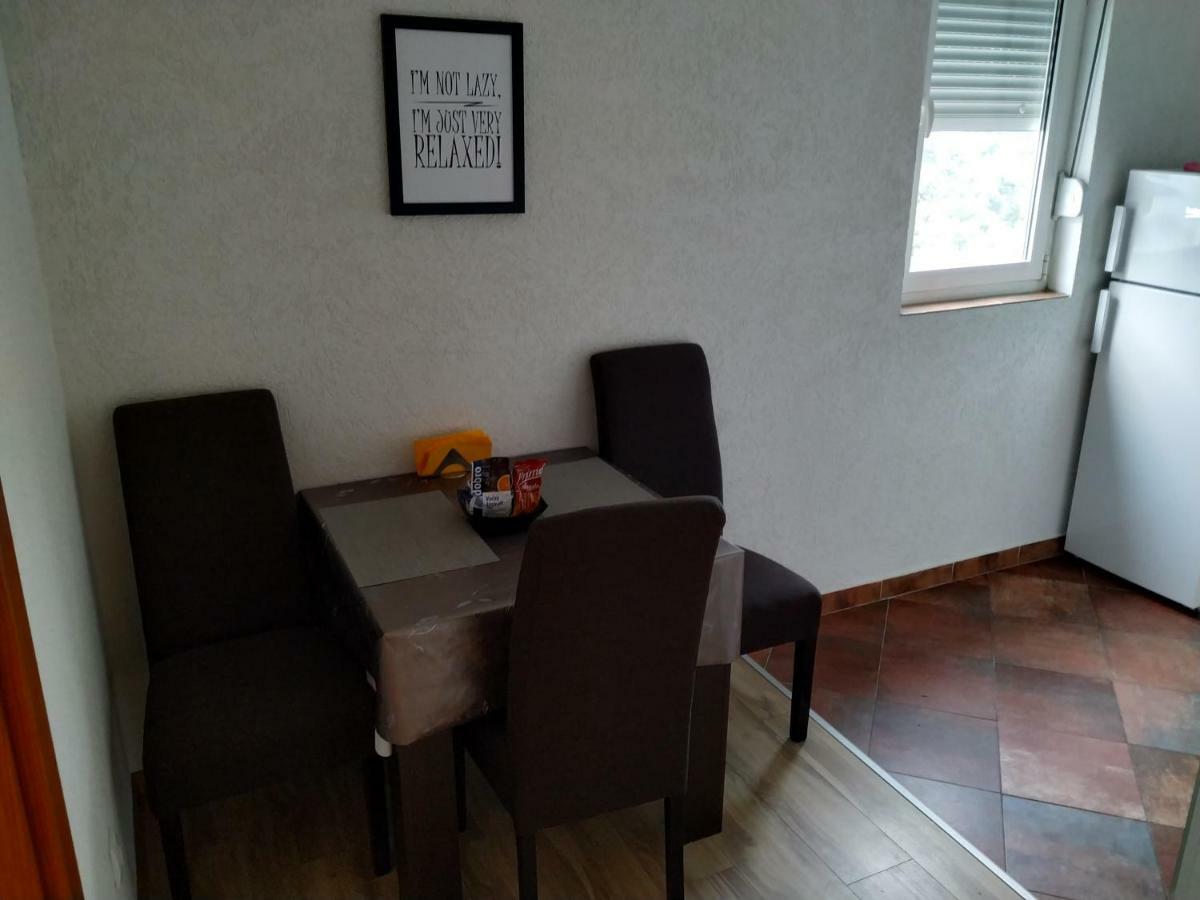 Apartment Dora Podgoriçe Dış mekan fotoğraf